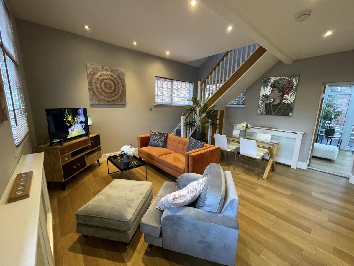 Luxury 3-Bed Victorian Townhouse Hosted By Hutch Lifestyle Villa Leamington Spa Exterior photo
